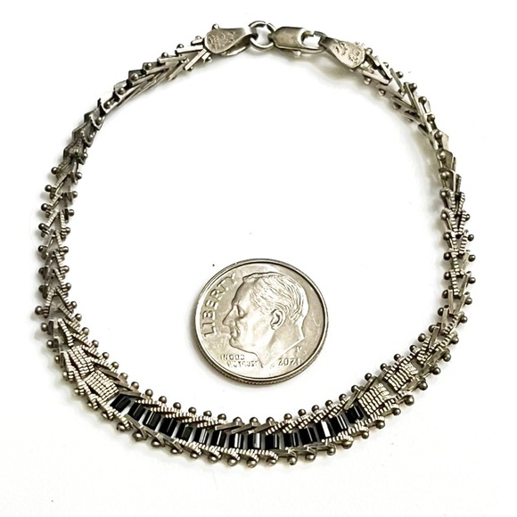 Signed, Taxco Vintage Onyx Sterling Silver Bracelet - Picture 3 of 7